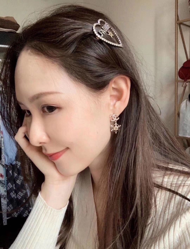 Ch**el earrings